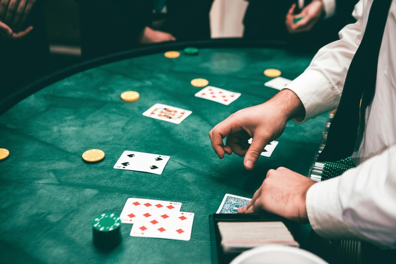 Luật chơi Blackjack chuẩn xác và những ngộ nhận người chơi hay mắc phải